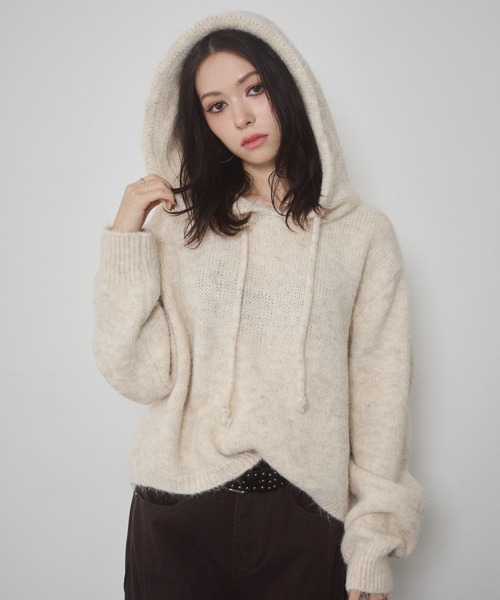ENVYM（アンビー）の「フーディールーズニットPO（ニット/セーター・レディース・ブラウン/グレー/ベージュ・FREE）」の17枚目の写真