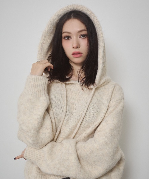 ENVYM（アンビー）の「フーディールーズニットPO（ニット/セーター・レディース・ブラウン/グレー/ベージュ・FREE）」の18枚目の写真