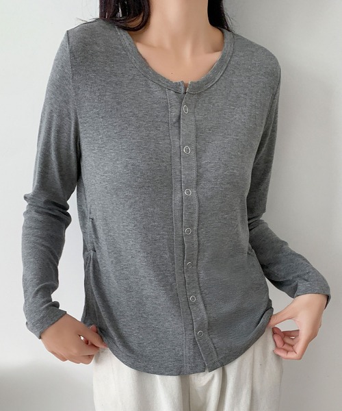LOWO（ロワ）の「コットン カーディガン 秋冬 レディース オフィス 薄手 トップス（カーディガン/ボレロ・レディース・チャコールグレー/グレー/ホワイト・FREE）」の7枚目の写真