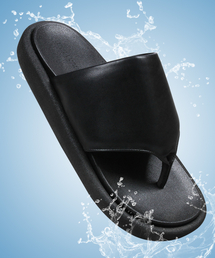 DOFFJASON（ドフジェーソン）の「グリットボリュームレザー ワイド フリップフロップ BLACK（サンダル）」