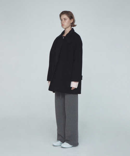 Rest&Recreation(レストアンドレクリエーション)の「WOOL BALMACAAN COAT - BLACK(チェスターコート・レディース・その他・ONE)」の3枚目の写真