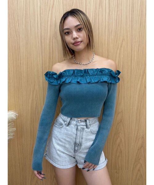 EVRIS（エヴリス）の「フリルピグメントニットトップス（ニット/セーター・レディース・ブルー/ブラック/ベージュ/ピンク・FREE）」の11枚目の写真