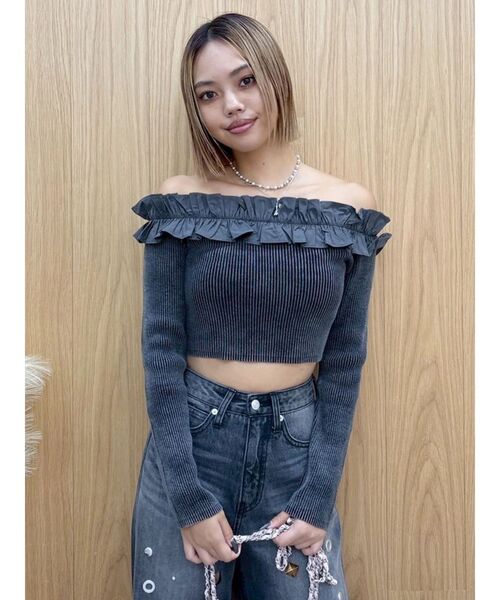 EVRIS（エヴリス）の「フリルピグメントニットトップス（ニット/セーター・レディース・ブルー/ブラック/ベージュ/ピンク・FREE）」の14枚目の写真