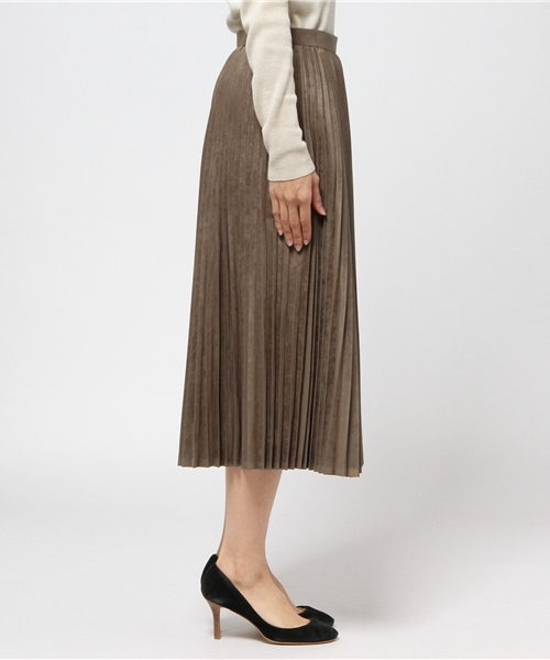 ELFORBR（エルフォーブル）の「フェイクスエードプリーツスカートⅡ（スカート・レディース・ブラウン/ベージュ/ターコイズブルー/サックスブルー・38/36）」の6枚目の写真