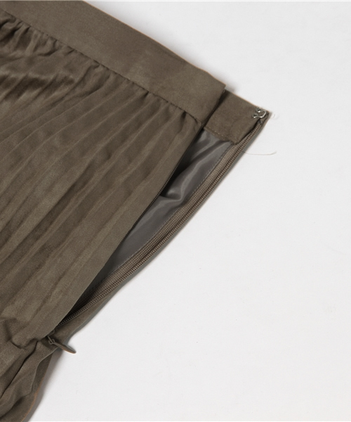 ELFORBR（エルフォーブル）の「フェイクスエードプリーツスカートⅡ（スカート・レディース・ブラウン/ベージュ/ターコイズブルー/サックスブルー・38/36）」の11枚目の写真