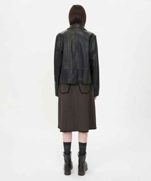 INSILENCE WOMEN(インサイレンスウーマン)の「ロー ディテール ウール スカート BROWN(スカート・レディース・その他・SMALL/MEDIUM/LARGE)」の4枚目の写真