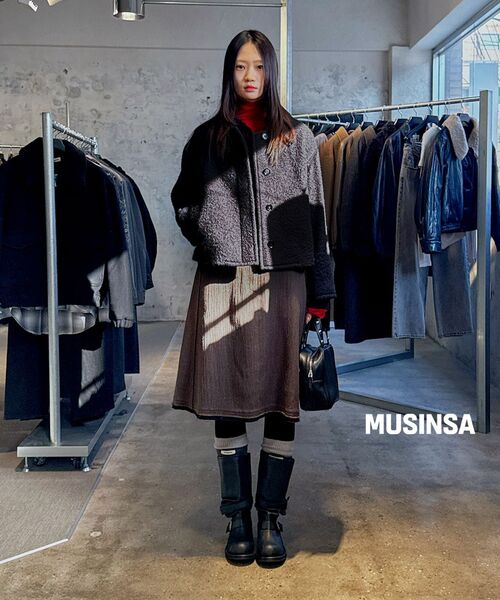 INSILENCE WOMEN(インサイレンスウーマン)の「ロー ディテール ウール スカート BROWN(スカート・レディース・その他・SMALL/MEDIUM/LARGE)」の13枚目の写真