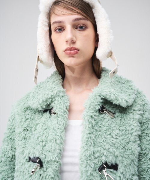 ETMON（エトモン）の「Buckle Fur Half Coat  Mint（ムートンコート・レディース・その他・FREE）」の5枚目の写真