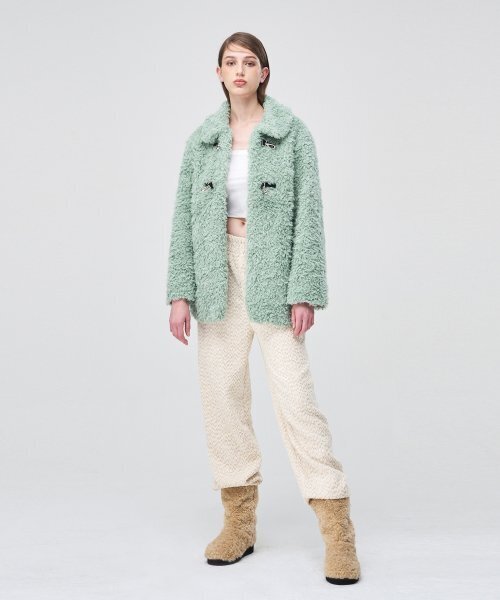 ETMON（エトモン）の「Buckle Fur Half Coat  Mint（ムートンコート・レディース・その他・FREE）」の6枚目の写真