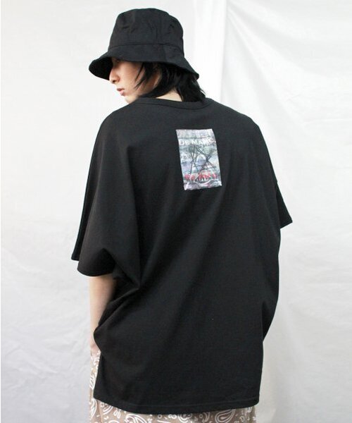 DEMARC(ドゥマーク)の「ドルマンスリーブボックスフィットサイドスリットTシャツブラック(Tシャツ/カットソー・メンズ・その他・MEDIUM/LARGE)」の7枚目の写真