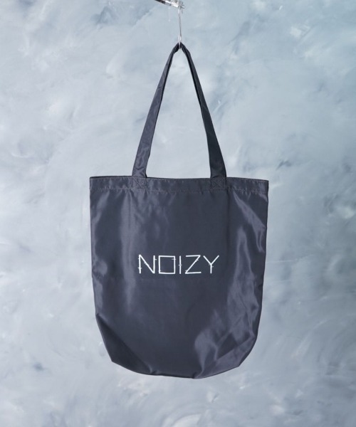 NOIZY(ノイジー)の「Graphic Tote Bag / グラフィック 猫 ワンポイント イラスト プリント トートバッグ(トートバッグ・レディース・グレー/ブラック系その他5/ラベンダー/パープル/ブラック系その他4/ブラック系その他3/サックスブルー/ブラウン系その他/ブラック系その他2/ブラック・ONE SIZE)」の2枚目の写真