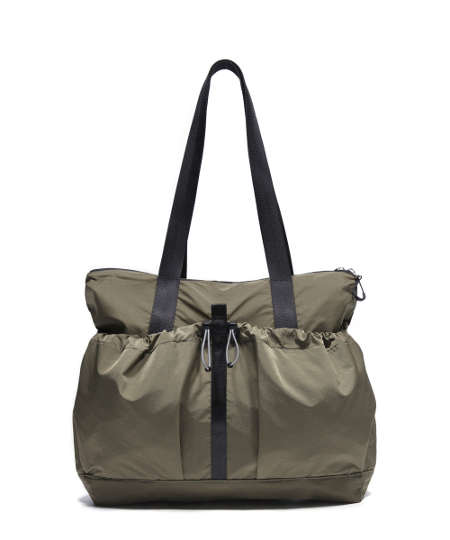 BUTDEEP（バッドディープ）の「036 SHOULDER BAG-OLIVE（ショルダーバッグ・レディース・その他・FREE）」の2枚目の写真