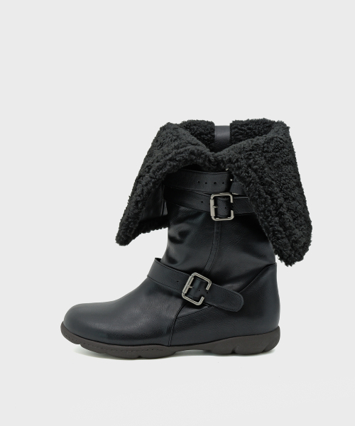 FOGGY MOODY(ポギムディ)の「Ember 0034. Belted Fur Boots - 2colors(ブーツ・レディース・ブラック/ブラウン・25cm/22.5cm/23cm/23.5cm/24cm/24.5cm)」の15枚目の写真
