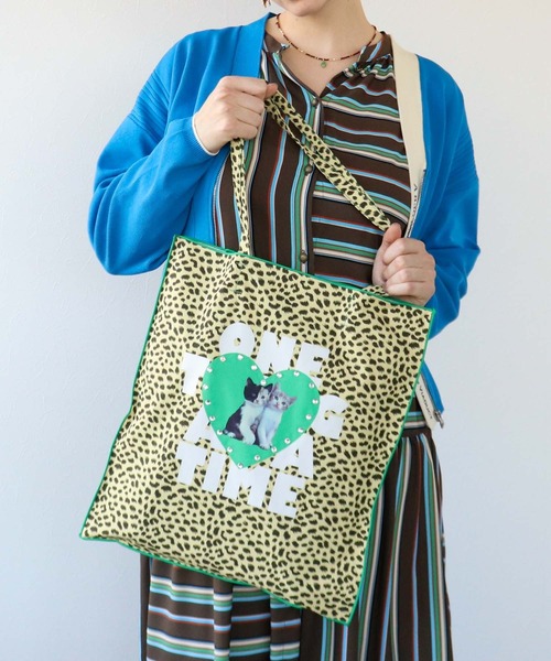 Three Four Time（ｽﾘｰﾌｫｰﾀｲﾑ）の「【Casselini】Team DOUBUTSUトート（トートバッグ・レディース・ブラック/ピンク/ベージュ・FREE）」の2枚目の写真