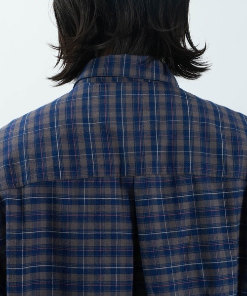 BAYFLOW(ベイフロー)の「Feels FLOWチェックシャツ(シャツ/ブラウス・メンズ・ベージュ/グリーン/ブラウン・MEDIUM/LARGE)」の18枚目の写真