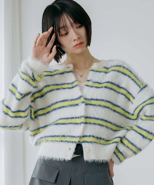 PAGEBOY（ページボーイ）の「ポッピンフェザーカーディガン（ニット/セーター・レディース・オフホワイト/ホワイト系その他/ブラック/ブルー系その他・FREE）」の3枚目の写真