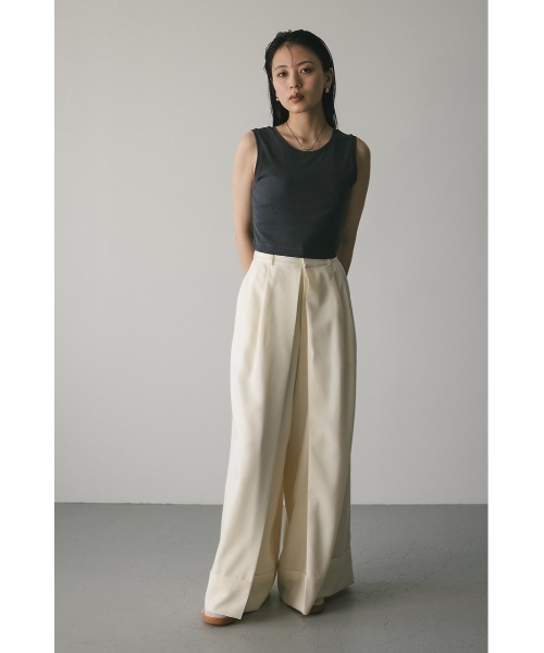 STYLEMIXER（スタイルミキサー）の「ディープタックワイドパンツ（スラックス・レディース・アイボリー/ブラック/ベージュ・SMALL/MEDIUM）」の4枚目の写真