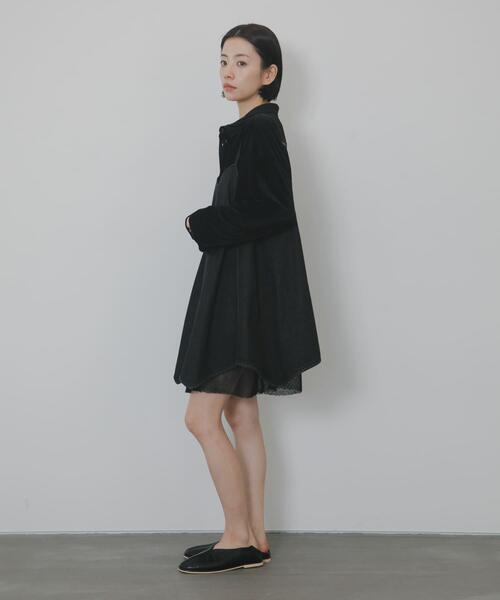 KBF(ケイビーエフ)の「メッシュレイヤードデニムキャミワンピース(ワンピース・レディース・ブルー/ブラック・ONE)」の9枚目の写真