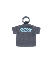 FREEDOM（フリーダム）の「ミニバッグプリンティングTシャツキーホルダー（ダークグレー/ブルー）（キーケース/キーアクセサリー）」
