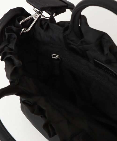 GANNI(ガニー)の「GANNI Mini Shopper Ruffle ガニー ミニ ショルダーバッグ(ショルダーバッグ・レディース・ブラック・FREE)」の14枚目の写真