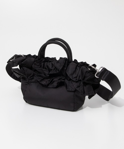 GANNI(ガニー)の「GANNI Mini Shopper Ruffle ガニー ミニ ショルダーバッグ(ショルダーバッグ・レディース・ブラック・FREE)」の6枚目の写真