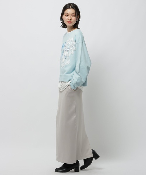 niko and...（ニコアンド）の「クラフトレースカレッジプルオーバー（スウェット・レディース・ナチュラル/ブルー/ネイビー・LARGE/MEDIUM）」の8枚目の写真