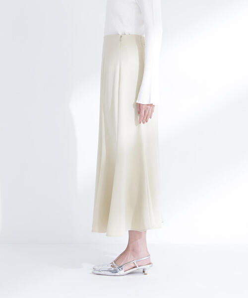 NATURAL BEAUTY BASIC(ナチュラルビューティーベーシック)の「◇パネル切替マーメイドスカート(スカート・レディース・ベージュ/イエロー/チャコールグレー・MEDIUM/P/S)」の10枚目の写真