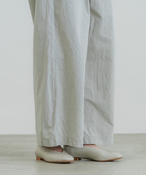 quadro（クオドロ）の「コットンブロードシャンブレーワンプリーツパンツ（その他パンツ・レディース・ブラック/カーキ/グレー・FREE）」の17枚目の写真