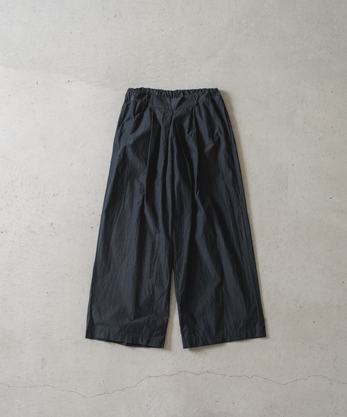 quadro（クオドロ）の「コットンブロードシャンブレーワンプリーツパンツ（その他パンツ・レディース・ブラック/カーキ/グレー・FREE）」の5枚目の写真