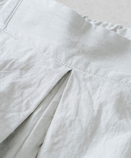 quadro（クオドロ）の「コットンブロードシャンブレーワンプリーツパンツ（その他パンツ・レディース・ブラック/カーキ/グレー・FREE）」の10枚目の写真