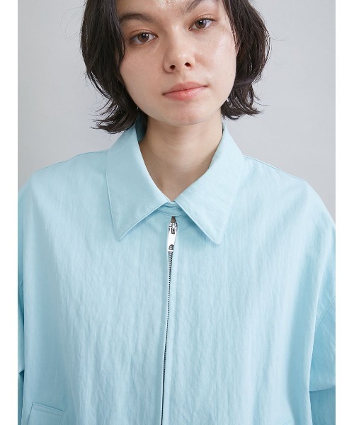 Mila Owen（ミラオーウェン）の「フォルムデザインスウィングトップ（ブルゾン・レディース・ライトブルー/アイボリー/ベージュ・1/0）」の9枚目の写真