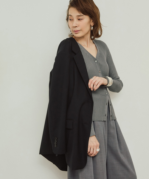 VERMEIL par iena（ヴェルメイユパーイエナ）の「《追加》イタリア糸 RIB Vネックカーディガン（カーディガン/ボレロ・レディース・ピンク/アイボリー/ネイビー・FREE）」の7枚目の写真