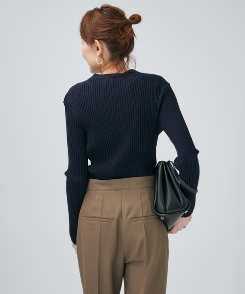 VERMEIL par iena（ヴェルメイユパーイエナ）の「《追加》イタリア糸 RIB Vネックカーディガン（カーディガン/ボレロ・レディース・ピンク/アイボリー/ネイビー・FREE）」の15枚目の写真