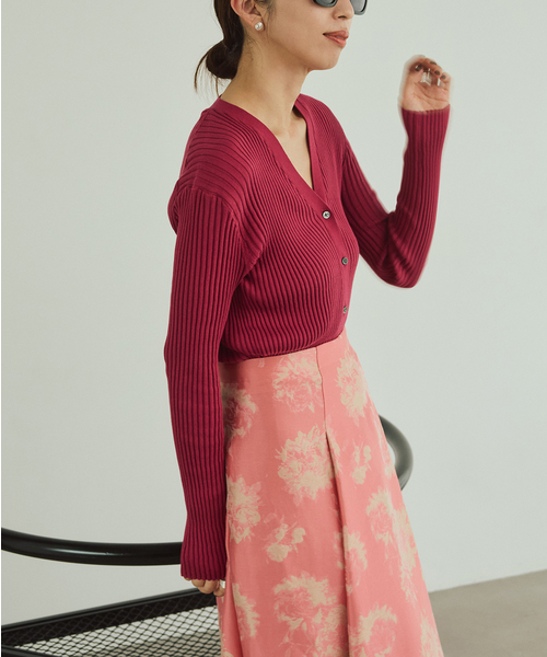 VERMEIL par iena（ヴェルメイユパーイエナ）の「《追加》イタリア糸 RIB Vネックカーディガン（カーディガン/ボレロ・レディース・ピンク/アイボリー/ネイビー・FREE）」の17枚目の写真