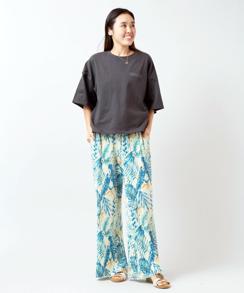 Kahiko（カヒコ）の「【Kahiko】SURF＆Palms デインTシャツ（Tシャツ/カットソー・レディース・チャコール/ブルー/オフホワイト・FREE）」の4枚目の写真