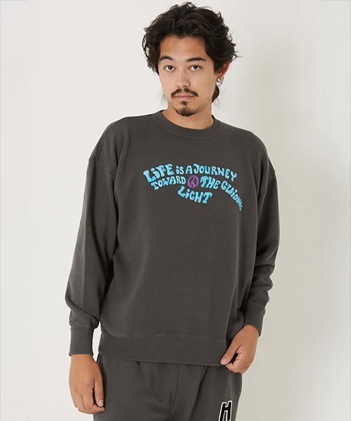 HOLLYWOOD RANCH MARKET(ハリウッドランチマーケット)の「LIFE IS JOURNEY メランジ エンブロイダリープルオーバー(スウェット・メンズ・ブラック/グレー・S/M/L/XL)」の3枚目の写真