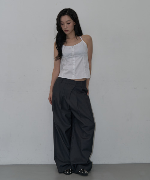 ZIZEMUSEUM(ジゼミュージアム)の「WAIST DETAIL TWO-TUCK WIDE SLACKS (GRAY)(スラックス・レディース・その他・SMALL/MEDIUM/LARGE)」の3枚目の写真