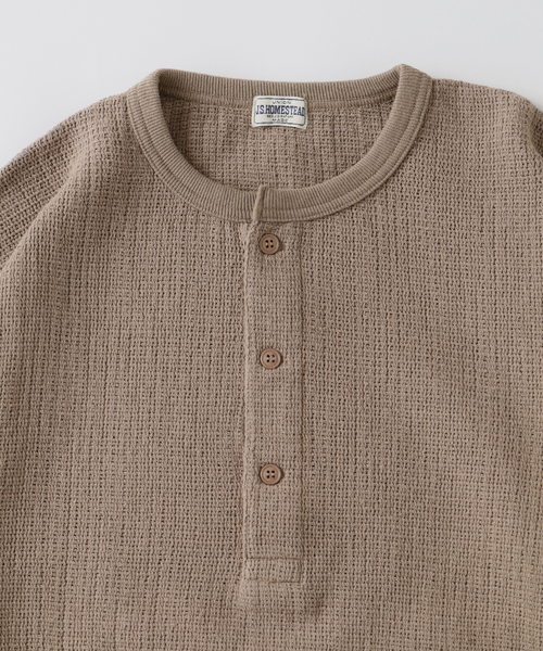 JOURNAL STANDARD J.S HOMESTEAD（ジャーナルスタンダードホームステッド）の「J.S.Homestead / レノ メッシュ ファブリック ヘンリー ネック ロンT（Tシャツ/カットソー・メンズ・ブラック/サックスブルー/アイボリー/ブラウン系その他・MEDIUM/LARGE）」の17枚目の写真