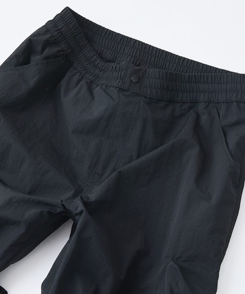ragged mountain(ラギットマウンテン)の「【RAGGED MOUNTAIN/ラギットマウンテン】 【撥水・UVカット】TAMWORTH/タムワース ナイロン カーゴパンツ 軽量・高耐久 キャンプ・ハイキングに(カーゴパンツ・メンズ・カーキ/ブラック/ベージュ/チャコールグレー・MEDIUM/X-LARGE/LARGE)」の5枚目の写真