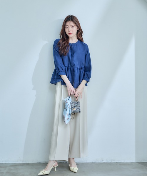 12Twelve Agenda(トゥエルブ アジェンダ)の「レイヤードフリルシャツ(シャツ/ブラウス・レディース・サックスブルー/オフホワイト/ネイビー・M)」の22枚目の写真