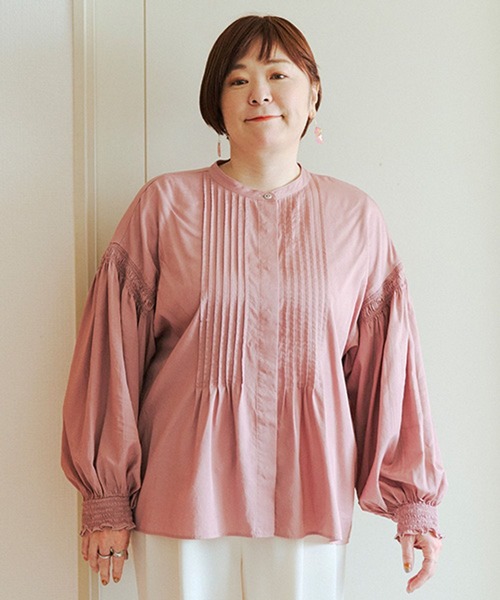 studio CLIP（スタディオクリップ）の「【さかもってぃ企画】食後でもすっきり見えちゃうブラウス（シャツ/ブラウス・レディース・ピンク/インディゴブルー/ブラック・FREE）」の3枚目の写真
