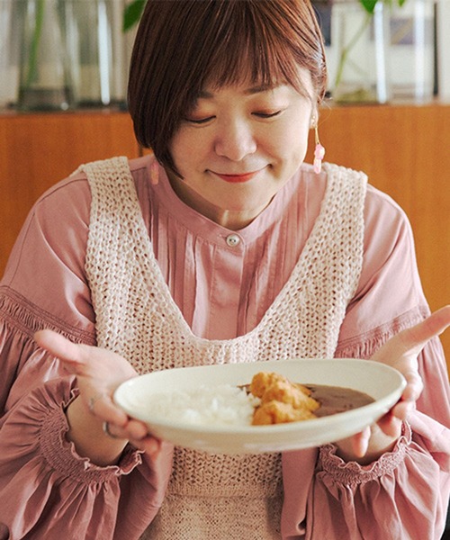 studio CLIP（スタディオクリップ）の「【さかもってぃ企画】食後でもすっきり見えちゃうブラウス（シャツ/ブラウス・レディース・ピンク/インディゴブルー/ブラック・FREE）」の13枚目の写真