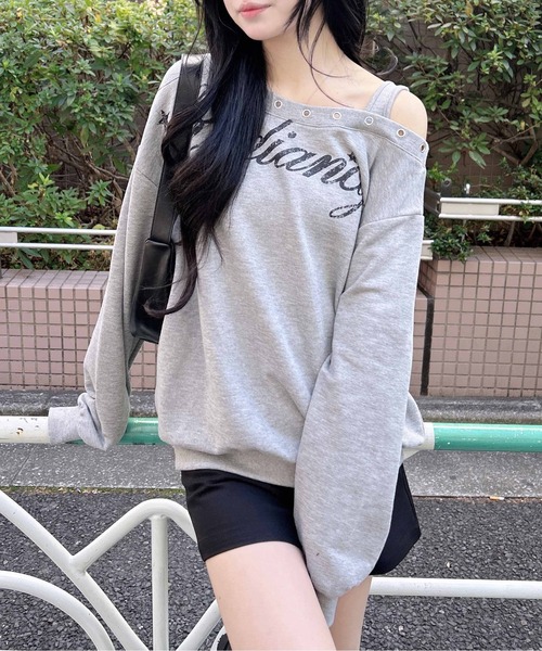 INGNI（イング）の「ハトメオフショルロゴスウェットトップス（スウェット・レディース・グレー/ブラック/カモフラージュ・M）」の14枚目の写真