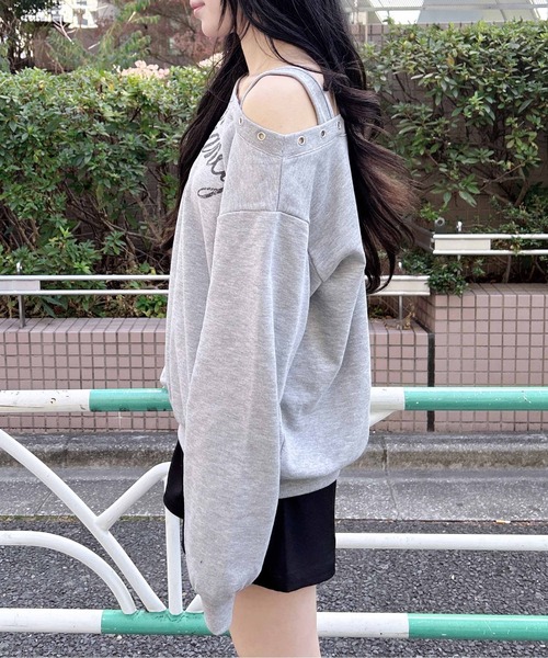 INGNI（イング）の「ハトメオフショルロゴスウェットトップス（スウェット・レディース・グレー/ブラック/カモフラージュ・M）」の16枚目の写真