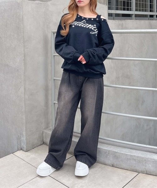 INGNI（イング）の「ハトメオフショルロゴスウェットトップス（スウェット・レディース・グレー/ブラック/カモフラージュ・M）」の11枚目の写真