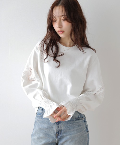 SUGAR BISKET(シュガービスケット)の「透かし編みレースデザイントップス(Tシャツ/カットソー・レディース・ブラック/ホワイト・フリー)」の2枚目の写真