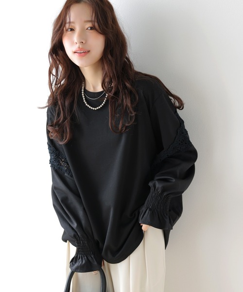 SUGAR BISKET(シュガービスケット)の「透かし編みレースデザイントップス(Tシャツ/カットソー・レディース・ブラック/ホワイト・フリー)」の1枚目の写真