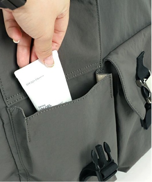 LIZDAYS(リズデイズ)の「Kacchirin Helmet bag STYLE 2WAY TOTE BAG(トートバッグ・レディース・ブラック/ベージュ/ダークグレー/ブルーグレー/サーモンピンク/カーキ系・FREE)」の10枚目の写真