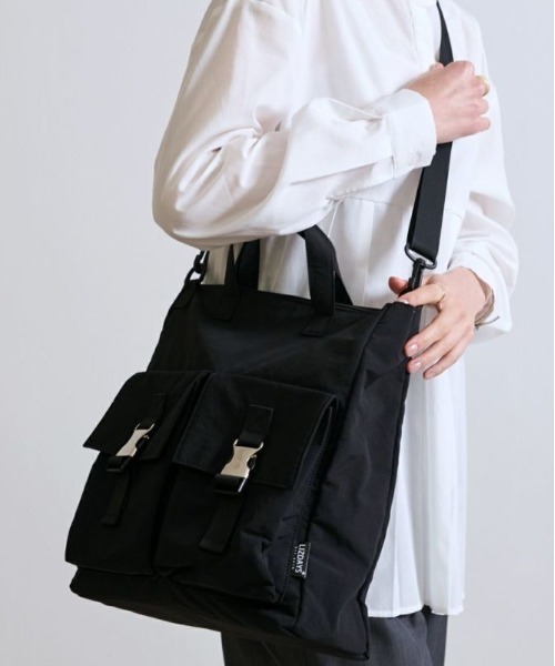 LIZDAYS(リズデイズ)の「Kacchirin Helmet bag STYLE 2WAY TOTE BAG(トートバッグ・レディース・ブラック/ベージュ/ダークグレー/ブルーグレー/サーモンピンク/カーキ系・FREE)」の18枚目の写真