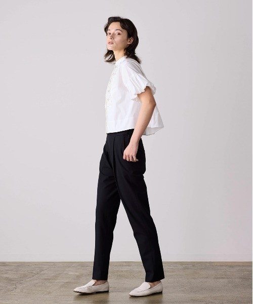 Marilyn Moon(マリリンムーン)の「balloon sleeve code embroidery pearl blouse(シャツ/ブラウス・レディース・ホワイト/ネイビー/ライトベージュ・FREE)」の7枚目の写真
